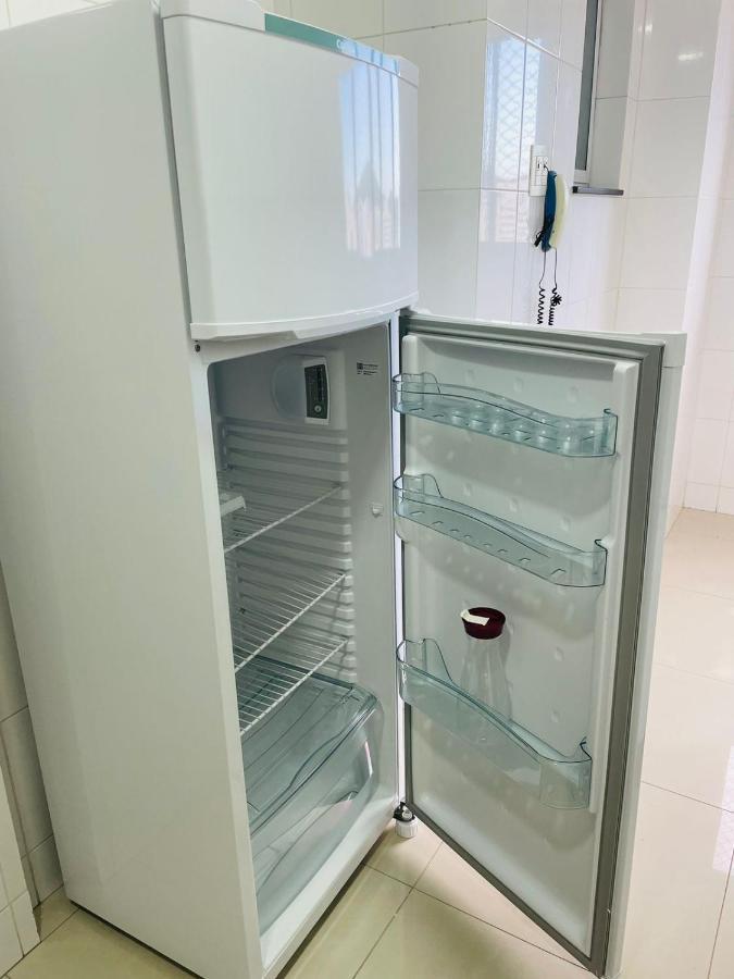 Lindo Apartamento Na Praia Da Costa 维拉维尔哈 外观 照片